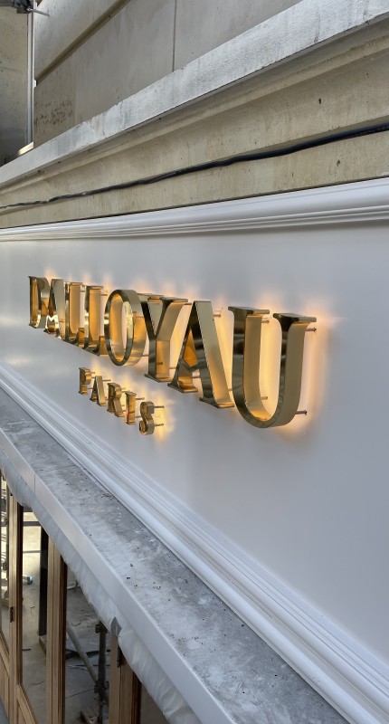 Poseur d’Enseignes et d’Adhésifs dans les Bouches-du-Rhône