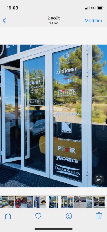 Adhésifs pour vitrines de commerce à La Ciotat et Toulon