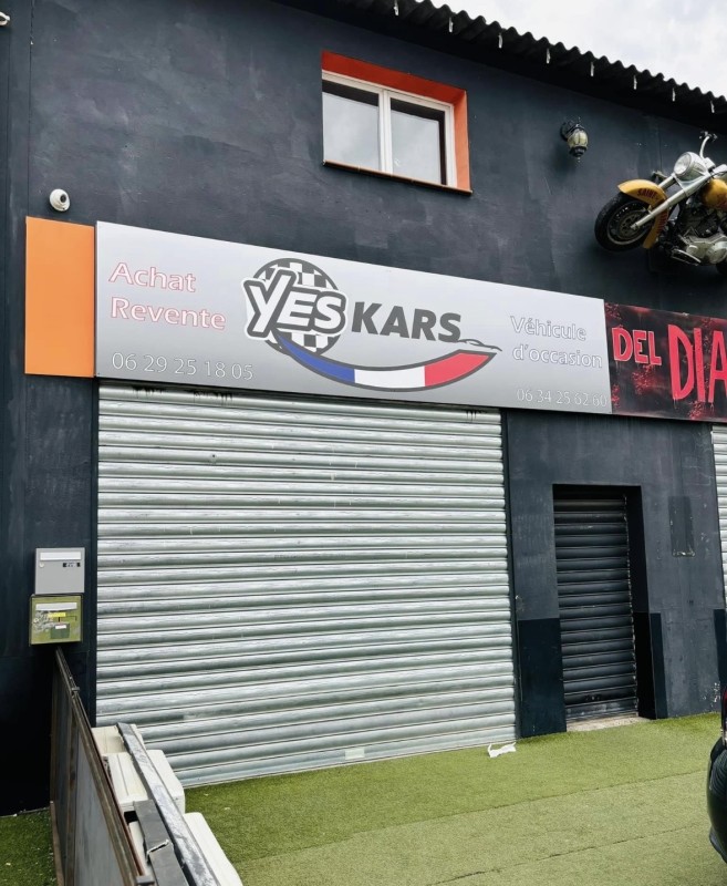 Fabrication et pose d’enseignes pour entreprises d’achat-revente de véhicules à Saint-Maximin et dans les Bouches-du-Rhône