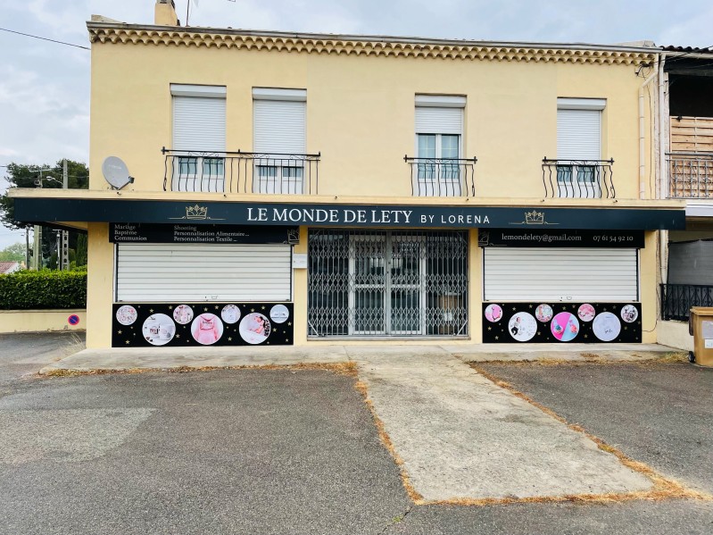 Installation d’enseigne et devanture non lumineuse pour boutiques à Marseille et ses alentours