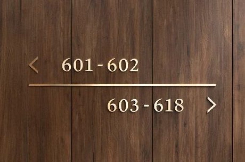 Pictogrammes et lettres découpées pour hôtels et restaurants - Bouches-du-Rhône, Nice, Cannes, Saint-Tropez