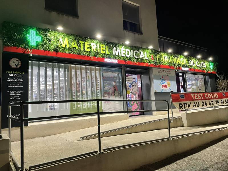 Retrouvez nos prix pour un lettrage en végétal stabilisé sur Aubagne, près de Marseille.