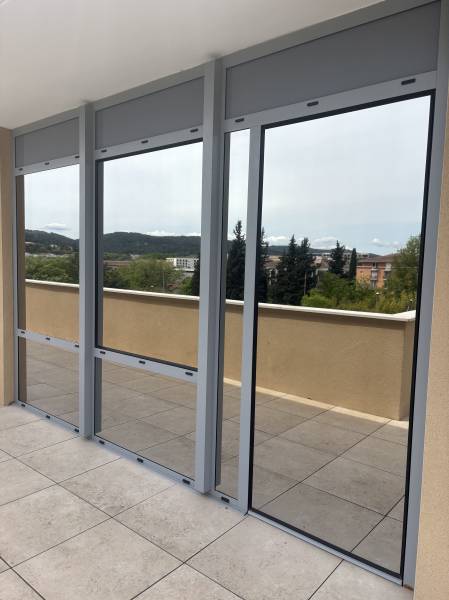 Fourniture et Pose de Film Anti-Vis-à-Vis Sans Tain pour Bureaux à Aix-en-Provence