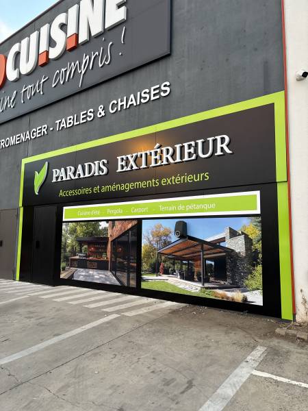 Fabrication et pose de lettres lumineuses, enseignes et adhésifs à Aubagne et dans les Bouches-du-Rhône