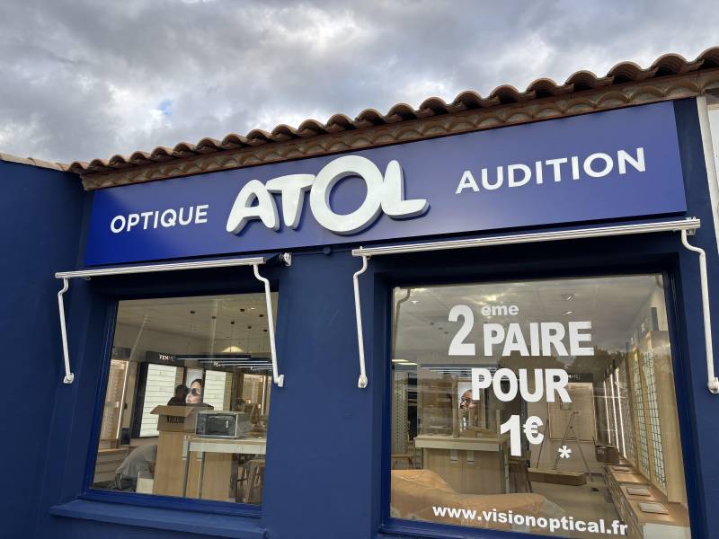 Sous-traitance signalétique Bouches-du-Rhône pour entreprises de Paris – Pose d’enseignes et vitrophanie dans le Sud