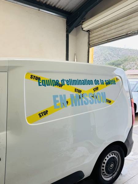 Flocage de véhicules professionnels sur mesure dans les Bouches-du-Rhône