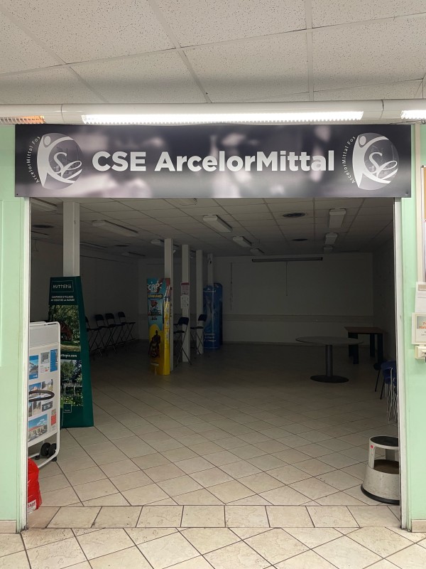 Pose d’enseigne dans les Bouches-du-Rhône