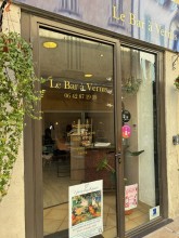 Notre zone d'activité pour ce service Trouver une entreprise spécialisée en signalétique pour poser un film occultant dans un institut de beauté à 